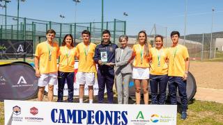UCO oro en balonmano masculino, UMA en femenino y la UPO en pádel