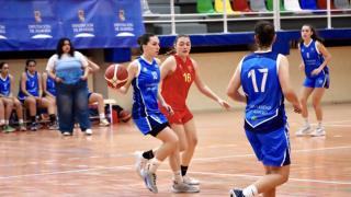 Emoción y deportividad en el inicio de los CAU 2025 en la Universidad de Almería