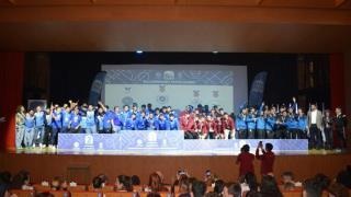 La gran fiesta del deporte universitario andaluz llena la UAL de colorido y de los mejores valores
